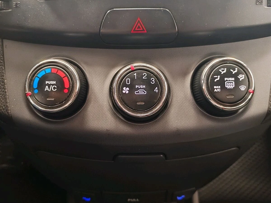 Hyundai Elantra, 2008г., передний привод, механика