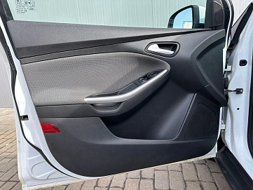 Ford Focus, 2013г, передний привод, механика