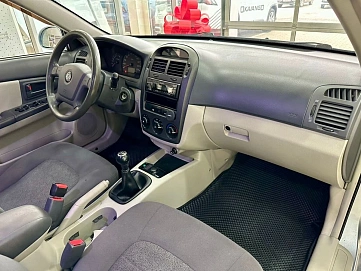 Kia Cerato, 2004г, передний привод, механика