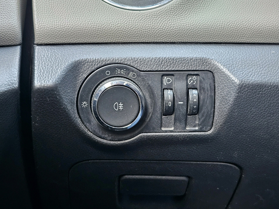 Chevrolet Cruze, 2011г., передний привод, механика