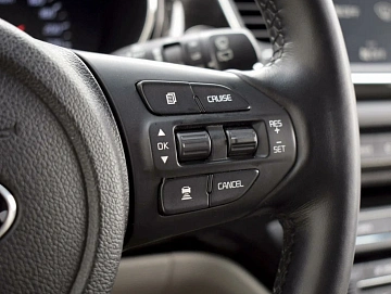 Kia Carnival, 2019г, передний привод, автомат