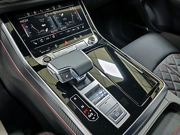 Audi Q8, 2024г, полный привод, автомат