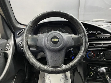 Chevrolet Niva, 2012г, полный привод, механика