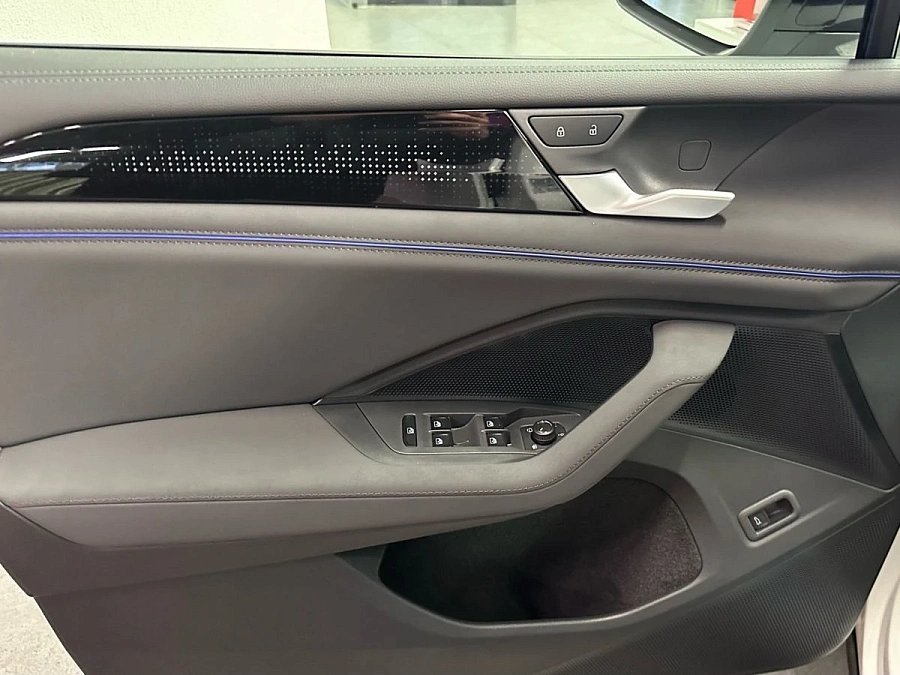 Volkswagen Tiguan, 2025г., полный привод, робот