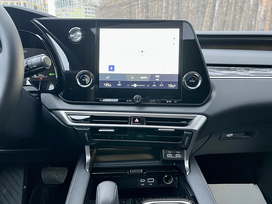Lexus RX, 2024г., полный привод, автомат
