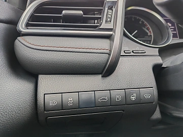 Toyota Camry, 2018г, передний привод, автомат