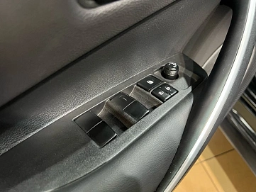 Toyota Corolla, 2020г, передний привод, вариатор