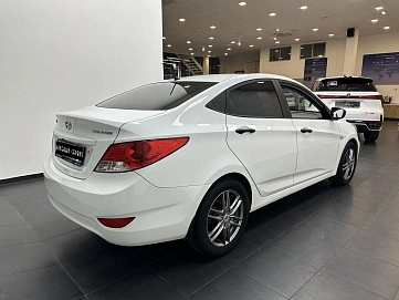 Hyundai Solaris, 2014г, передний привод, автомат