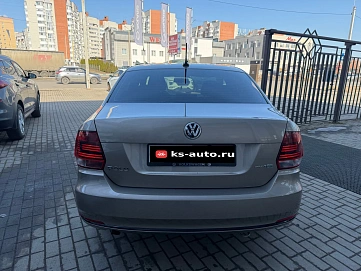 Volkswagen Polo, 2017г., передний привод, механика