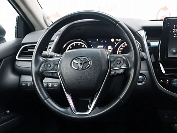 Toyota Camry, 2021г, передний привод, автомат