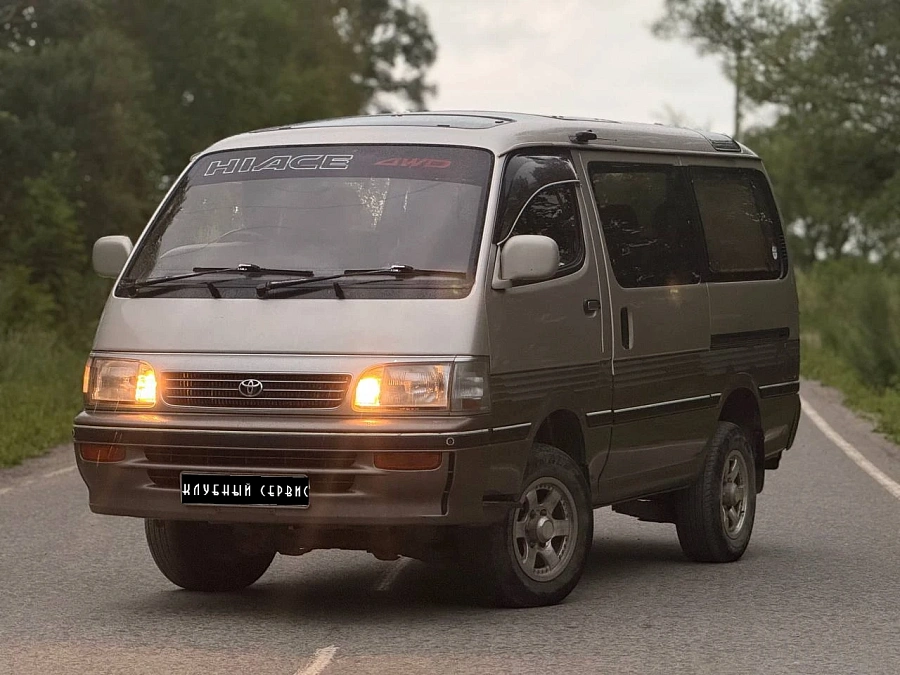 Toyota HiAce, 1994г., полный привод, автомат