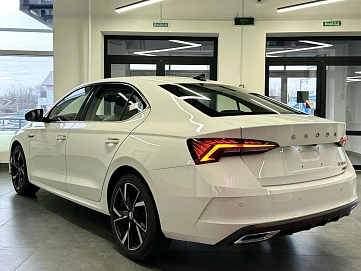 Skoda Octavia, 2025г, передний привод, робот