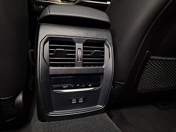 BMW 3 серии, 2021г, задний привод, автомат