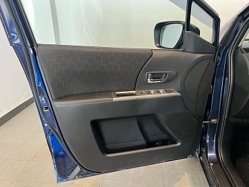 Mazda 5, 2008г, передний привод, механика