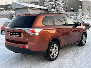 Mitsubishi Outlander, 2012г, полный привод, вариатор