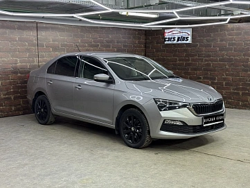 Skoda Rapid, 2021г, передний привод, робот