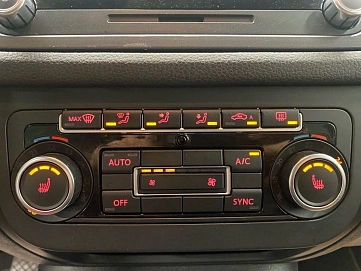 Volkswagen Tiguan, 2014г, полный привод, автомат