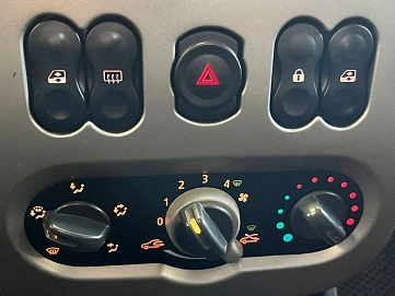 Renault Logan, 2010г, передний привод, механика