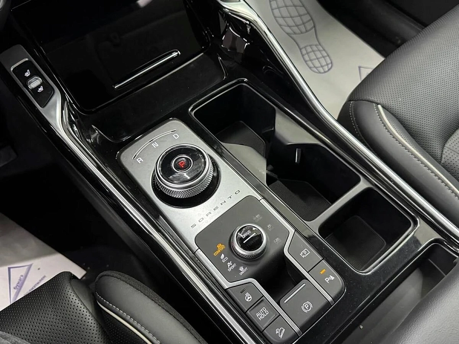 Kia Sorento, 2021г., полный привод, автомат