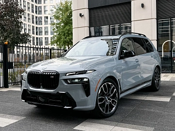 BMW X7, 2025г, полный привод, автомат