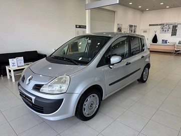 Renault Modus, 2008г, передний привод, робот