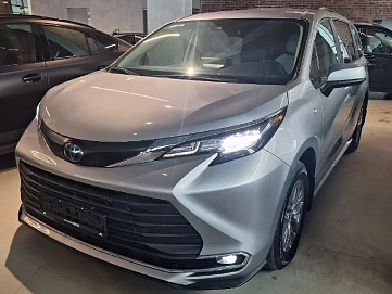 Toyota Sienna, 2021г, передний привод, автомат
