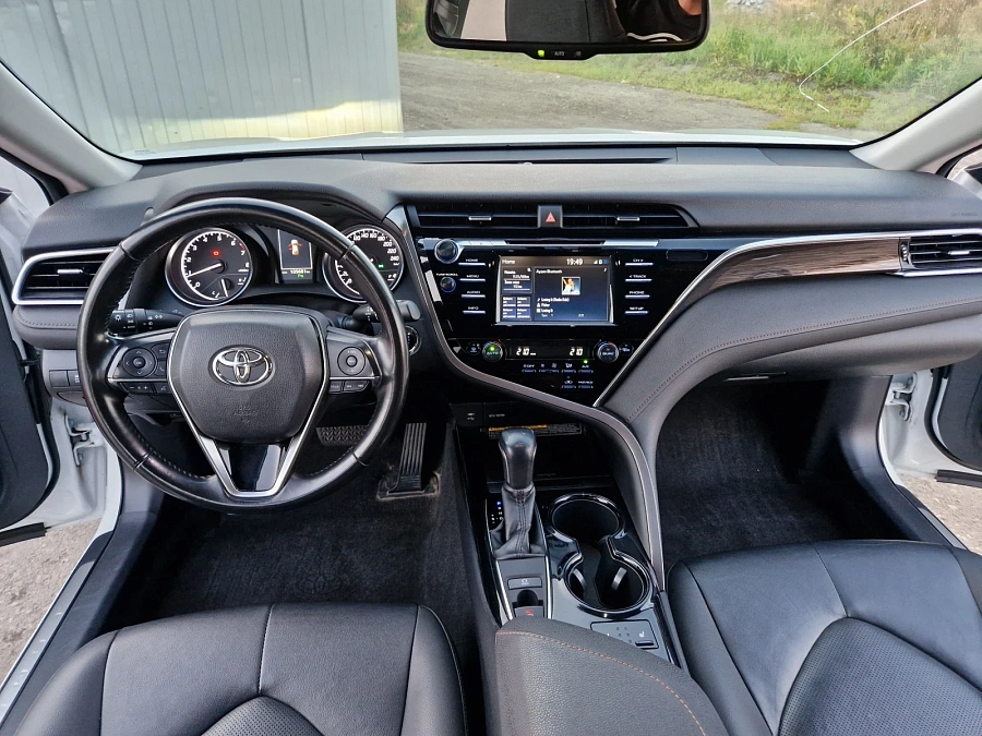 Toyota Camry, 2018г., передний привод, автомат