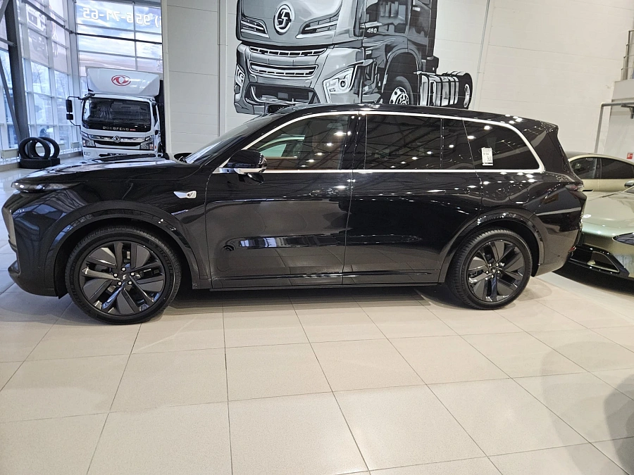 LiXiang L9, 2024г., полный привод, автомат