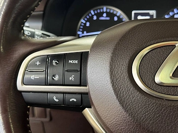 Lexus ES, 2017г, передний привод, автомат