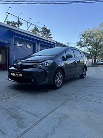 Toyota Prius Alpha, 2016г, передний привод, автомат