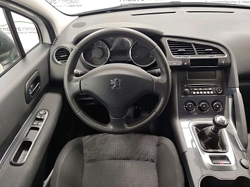 Peugeot 3008, 2012г, передний привод, механика