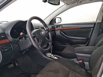 Toyota Avensis, 2007г, передний привод, автомат