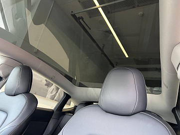 Tesla Model Y, 2021г, полный привод, автомат