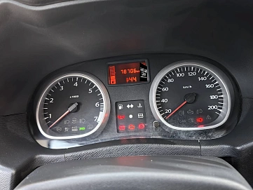 Renault Duster, 2012г, полный привод, механика