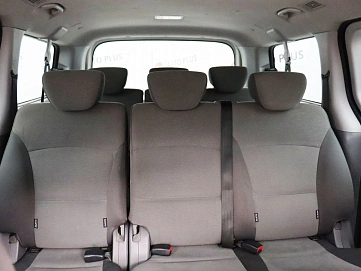 Hyundai , 2011г., задний привод, автомат