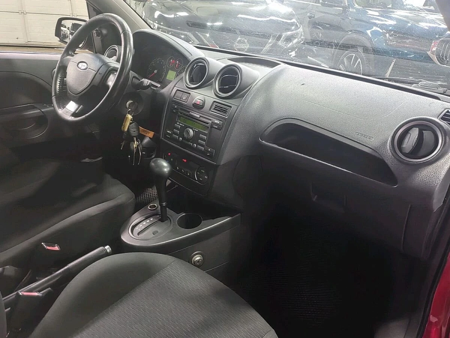 Ford Fiesta, 2007г., передний привод, автомат