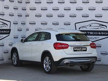 Mercedes-Benz , 2015г., полный привод, робот