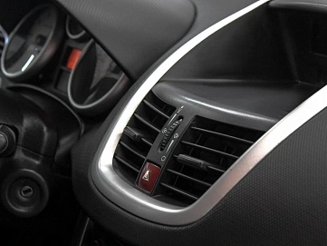 Peugeot 207, 2007г, передний привод, механика