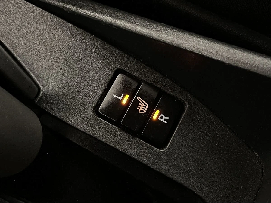 Toyota Auris, 2007г., передний привод, механика