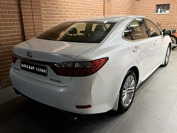 Lexus ES, 2012г, передний привод, автомат