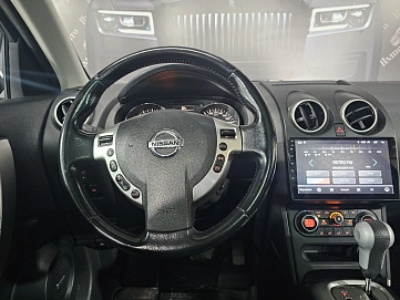 Nissan Qashqai, 2010г, передний привод, вариатор