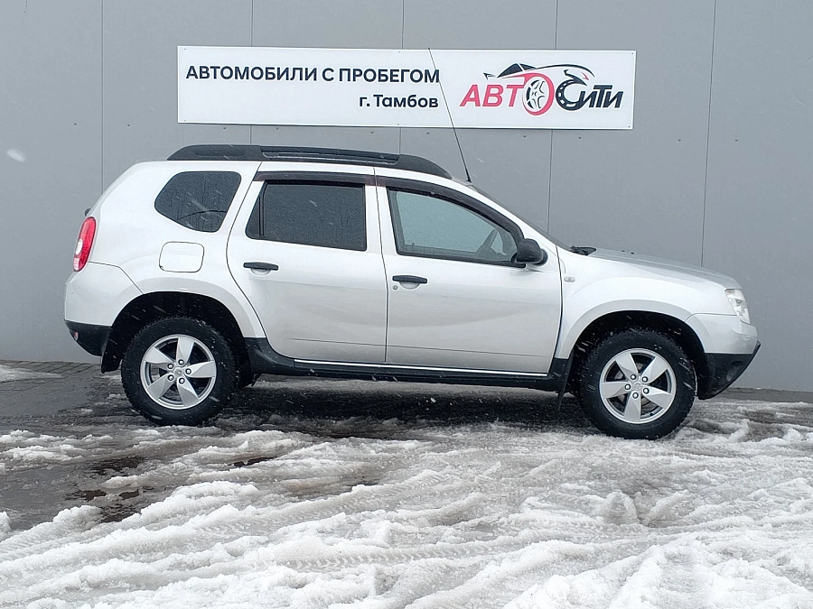 Renault Duster, 2012г., передний привод, механика