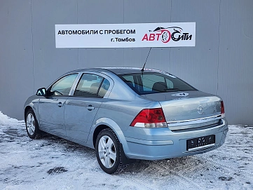 Opel Astra, 2013г, передний привод, механика