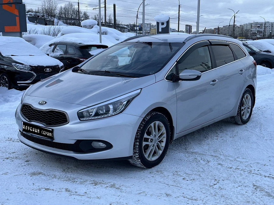 Kia Ceed, 2012г., передний привод, автомат