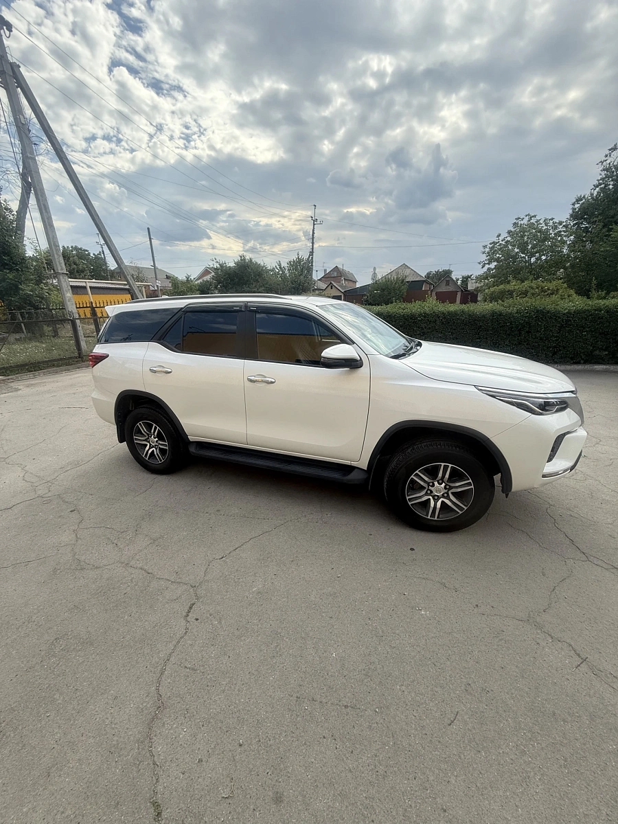 Toyota Fortuner, 2022г., полный привод, автомат