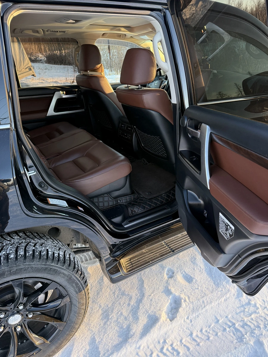 Toyota Land Cruiser, 2016г., полный привод, автомат