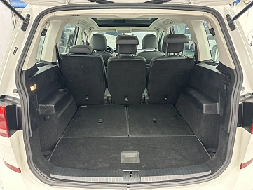 Volkswagen Touran, 2021г, передний привод, робот