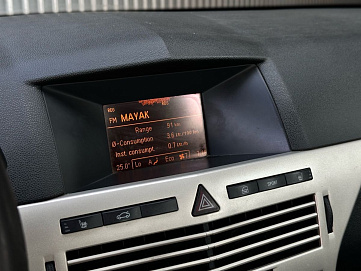 Opel Astra, 2008г, передний привод, робот