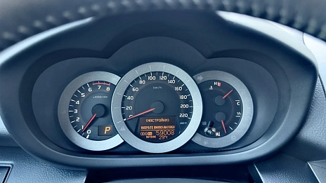 Toyota RAV4, 2011г, полный привод, вариатор