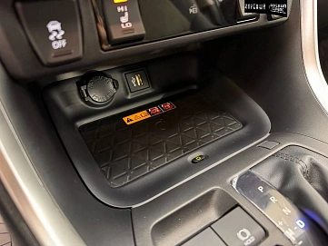 Toyota RAV4, 2025г, полный привод, вариатор